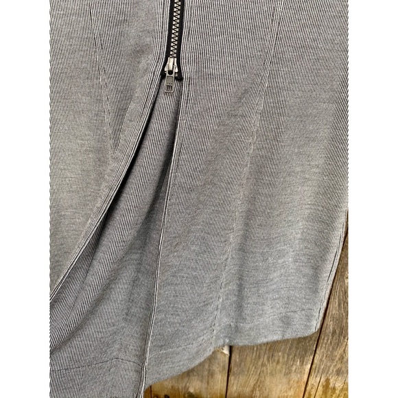 CABI stripe drop off zipper jacket - Picture 10 of 12